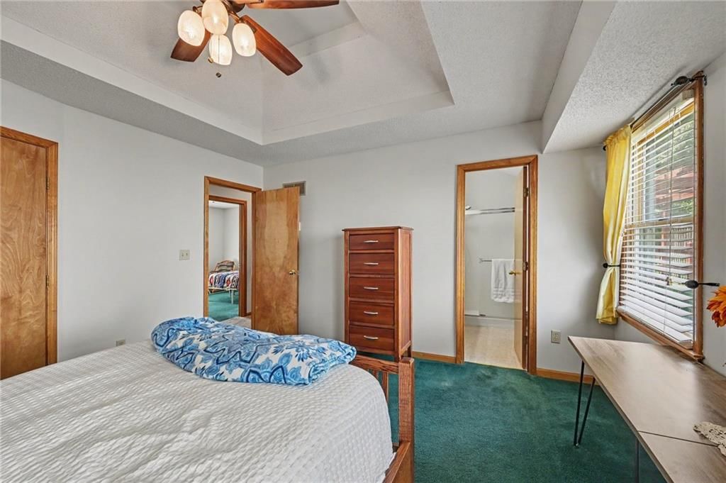 8626 N Wayland Avenue — photo 13