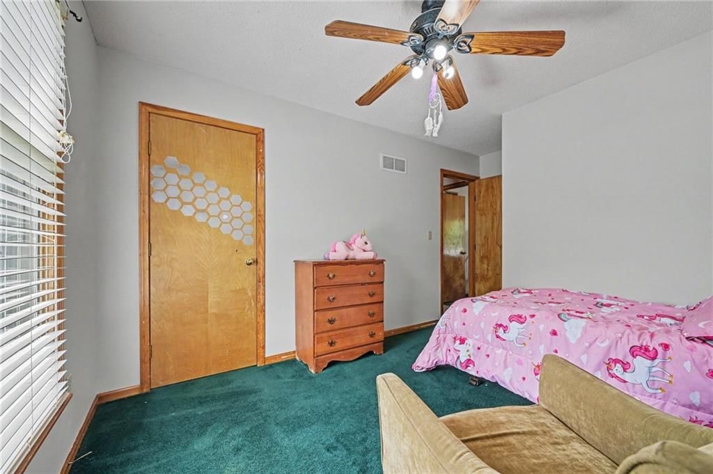 8626 N Wayland Avenue — photo 14