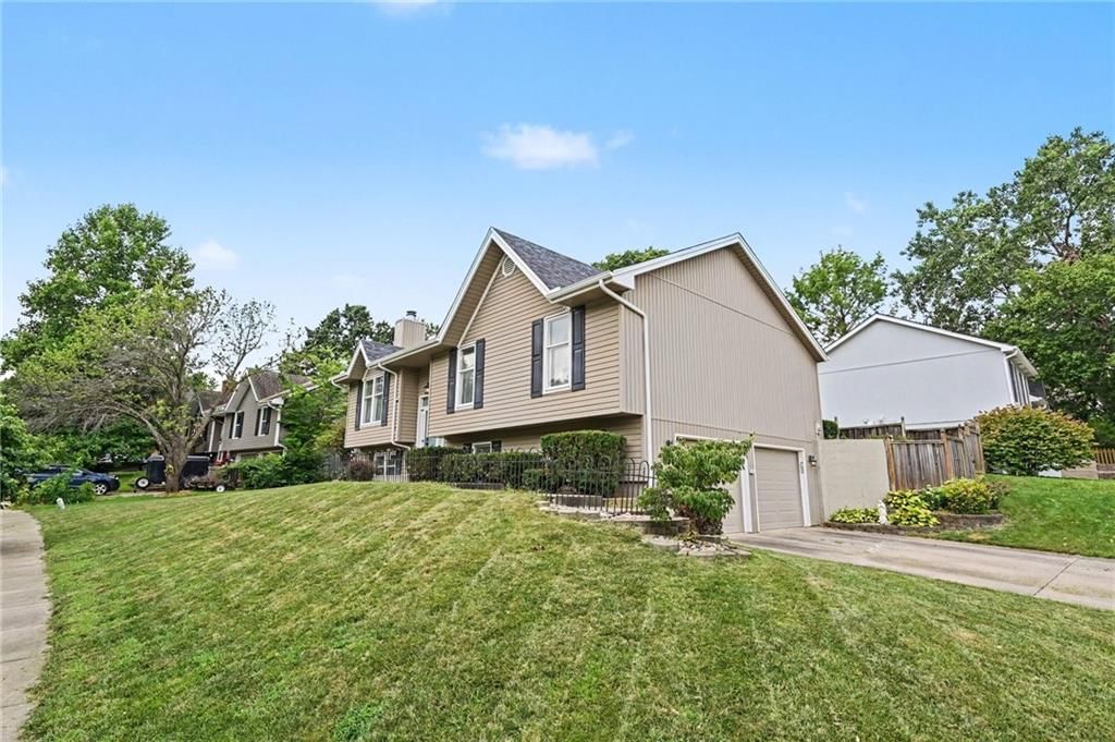 8626 N Wayland Avenue — photo 22