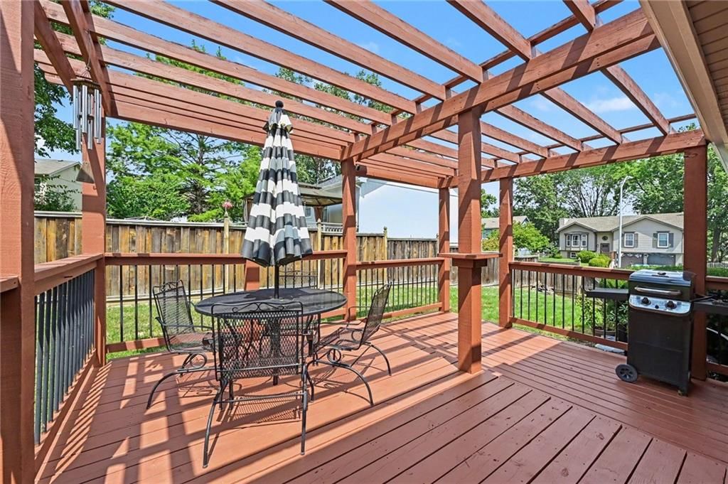 8626 N Wayland Avenue — photo 23