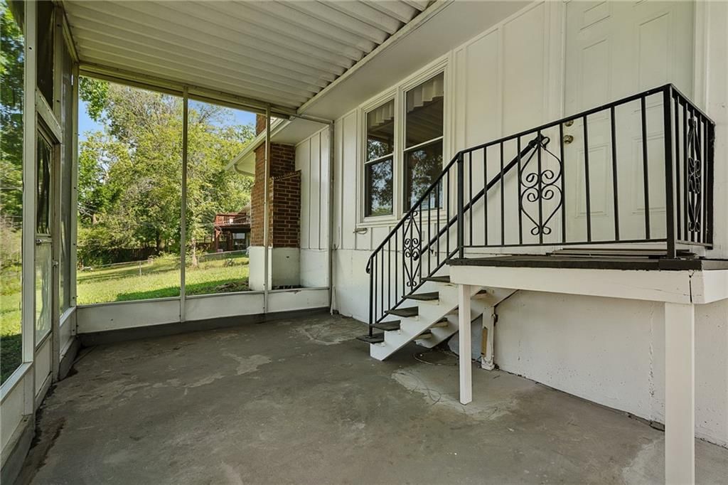 10450 College Avenue — photo 35