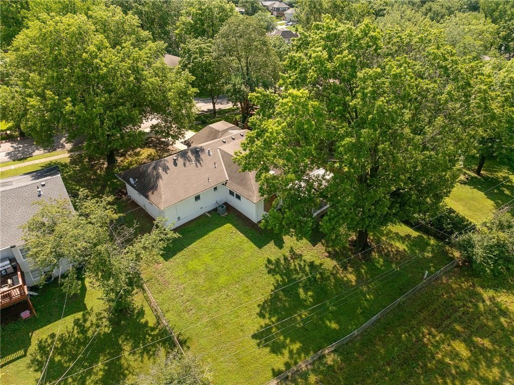 10450 College Avenue — photo 41