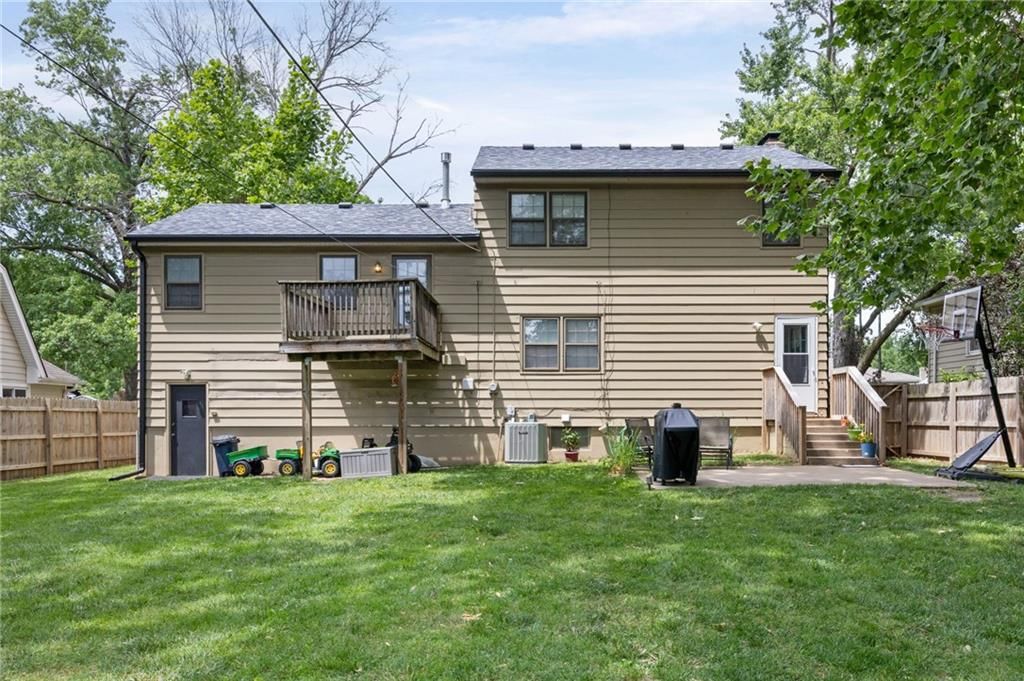 1617 NE 50th Street — photo 33