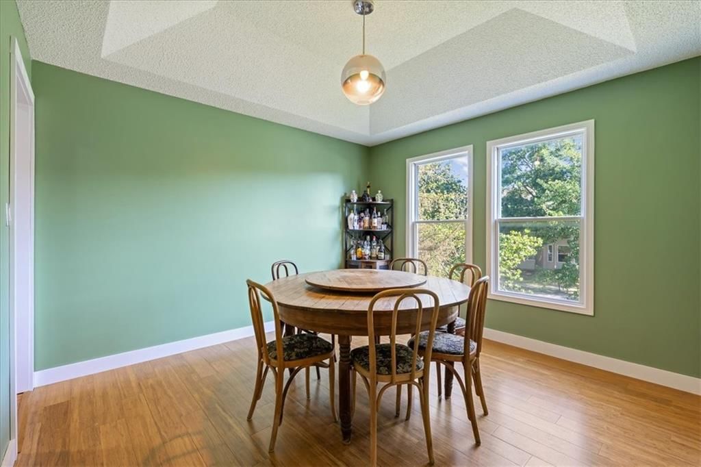 Photo 6 of 25 - 5004 NW 85th Street, Kansas City, MO 64154