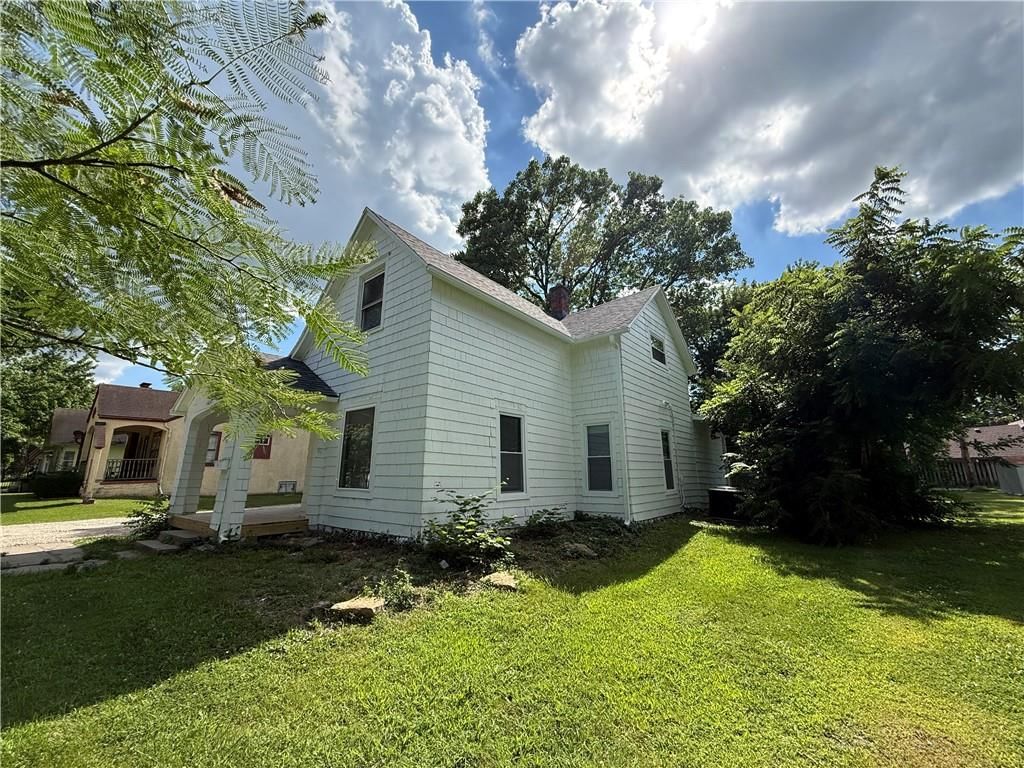 1216 S Cedar Street — photo 35