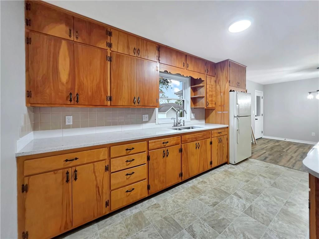 619 W 30th Street — photo 25