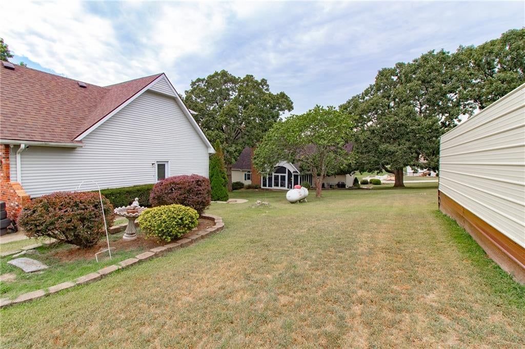 1519 Shady Lane — photo 43
