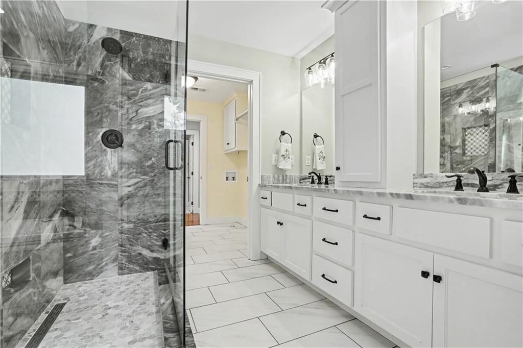 5540 Maple Street — photo 23