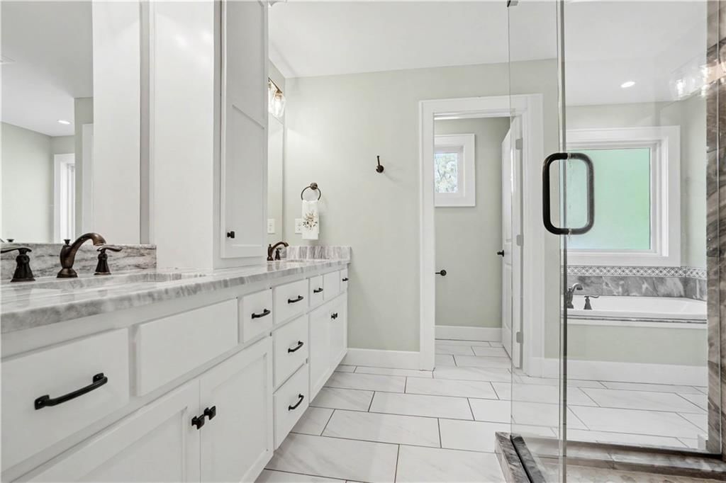 5540 Maple Street — photo 24