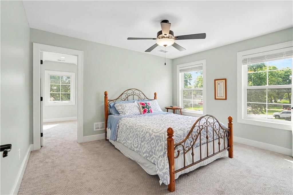 5540 Maple Street — photo 30