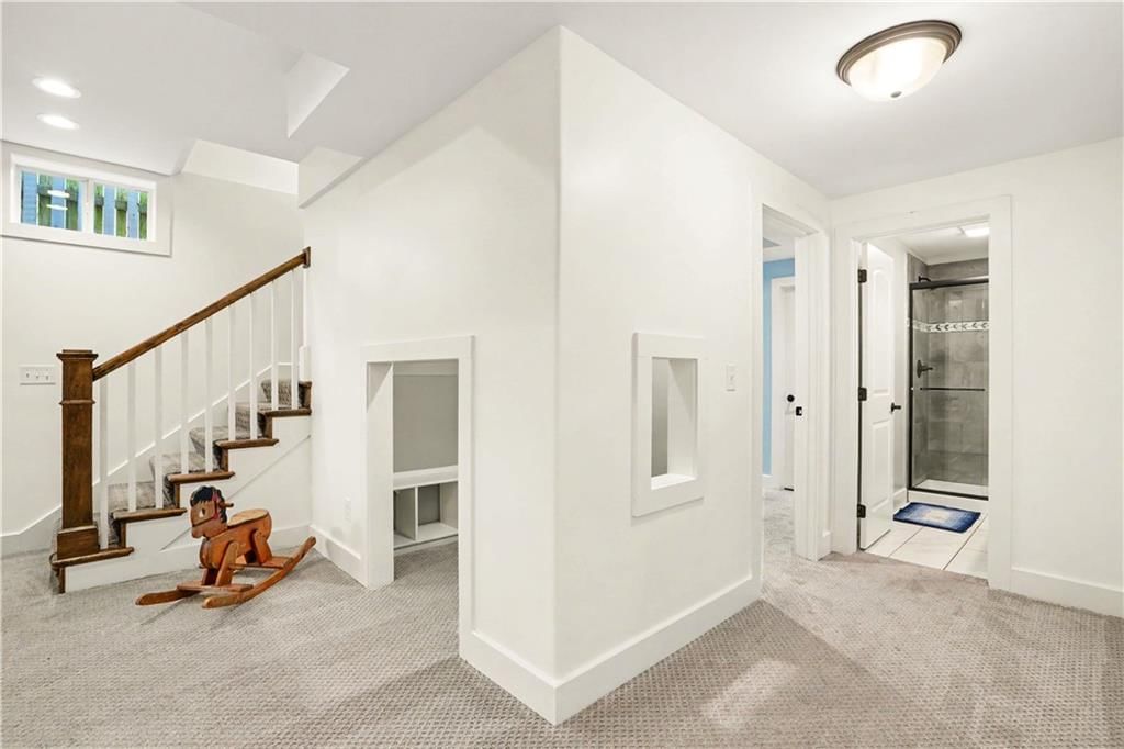 5540 Maple Street — photo 35