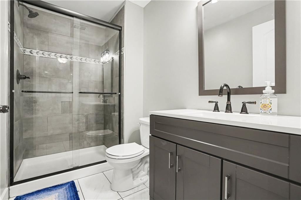 5540 Maple Street — photo 39