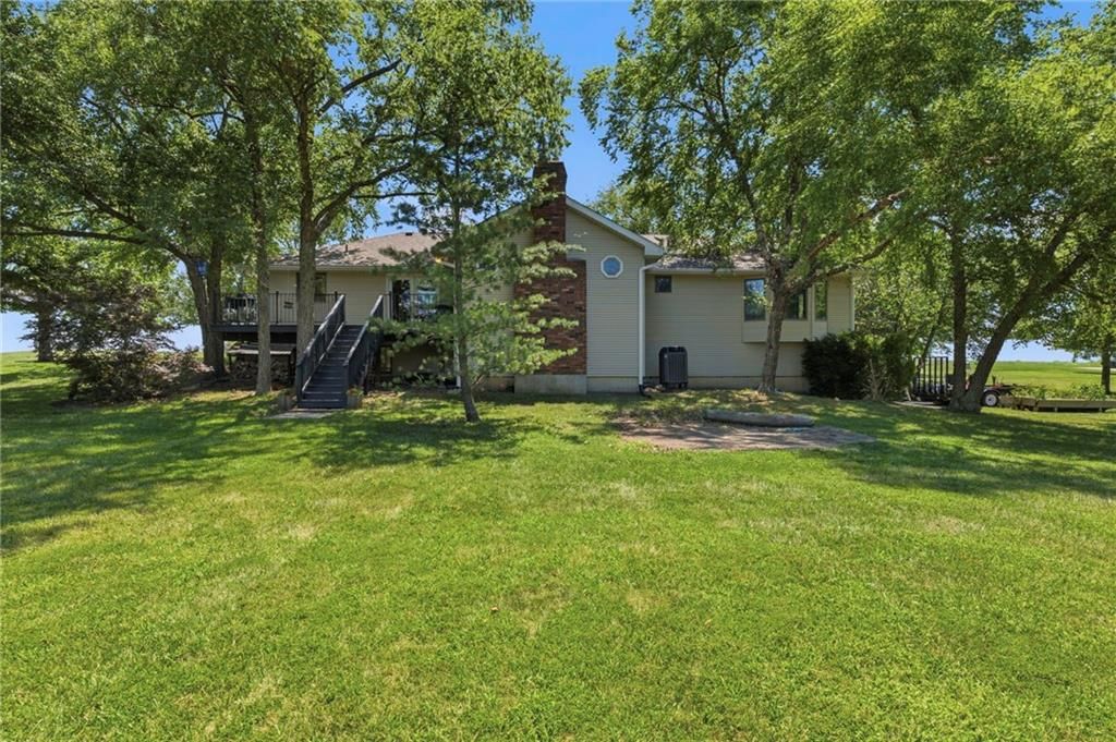 1116 W Hubach Hill Road — photo 4