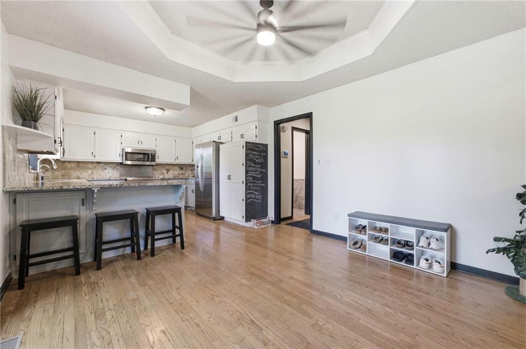 1116 W Hubach Hill Road — photo 14