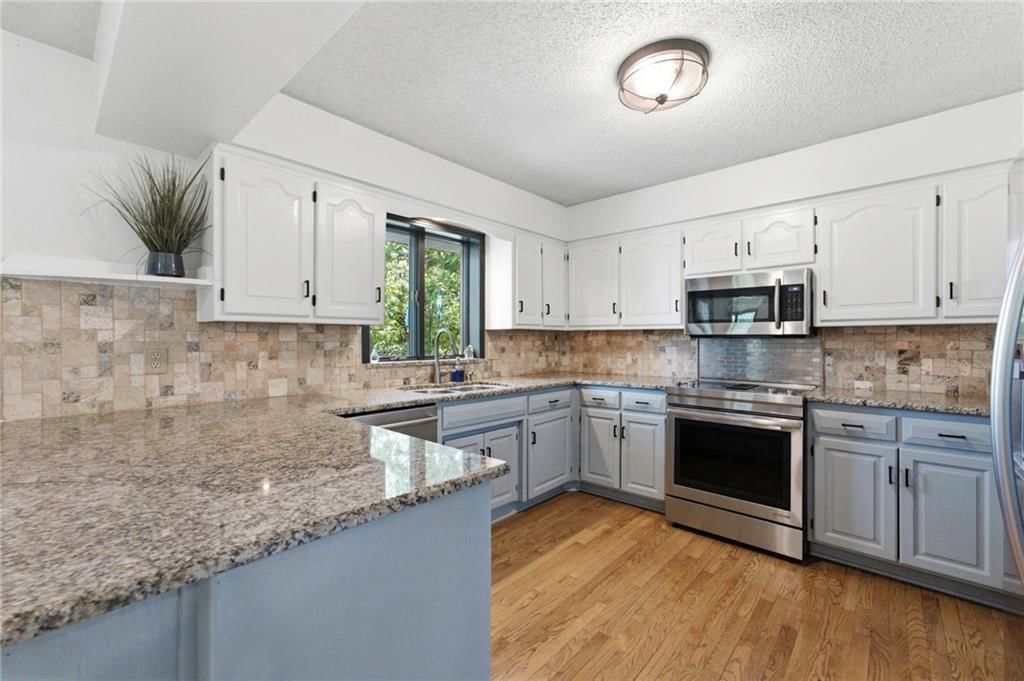 1116 W Hubach Hill Road — photo 16