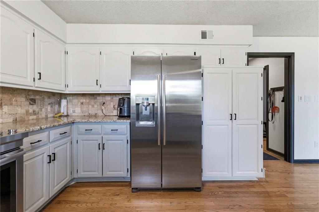 1116 W Hubach Hill Road — photo 18