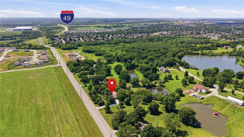 1116 W Hubach Hill Road — photo 47