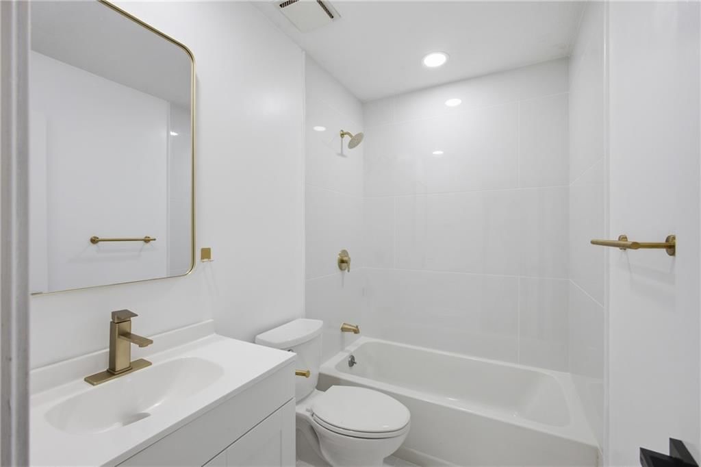 14906 W 89th Street — photo 14