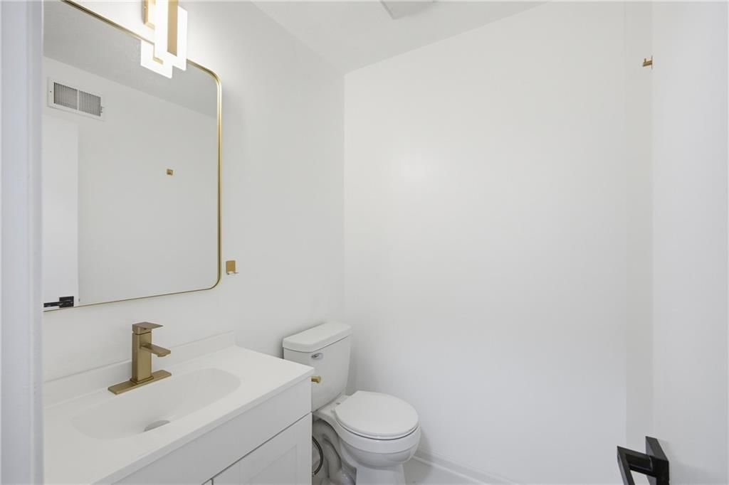 14906 W 89th Street — photo 19