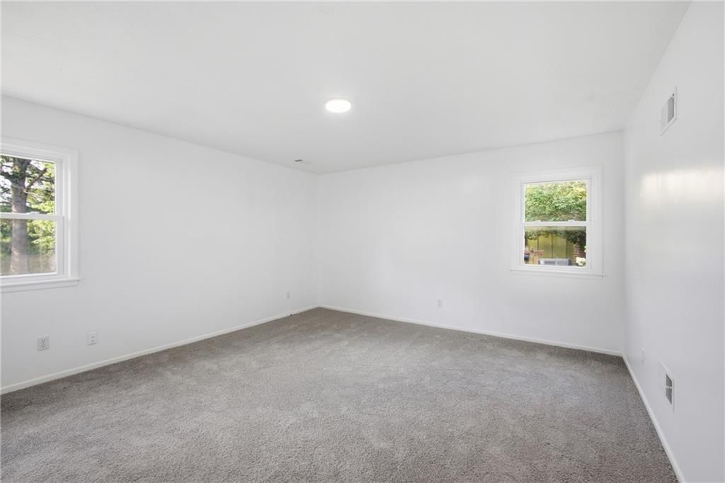 14906 W 89th Street — photo 20