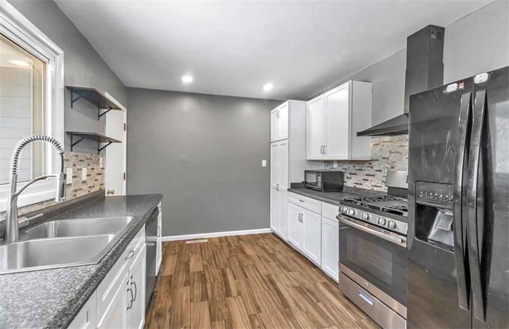 9805 E 33RD Street — photo 5