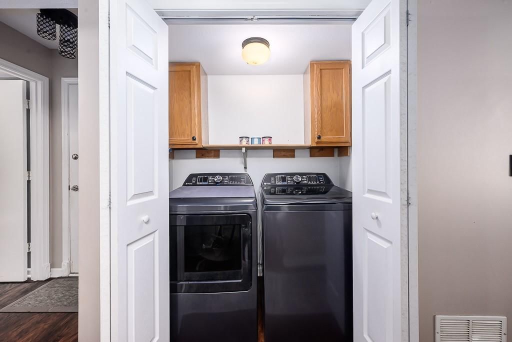 1211 Maple Street — photo 9