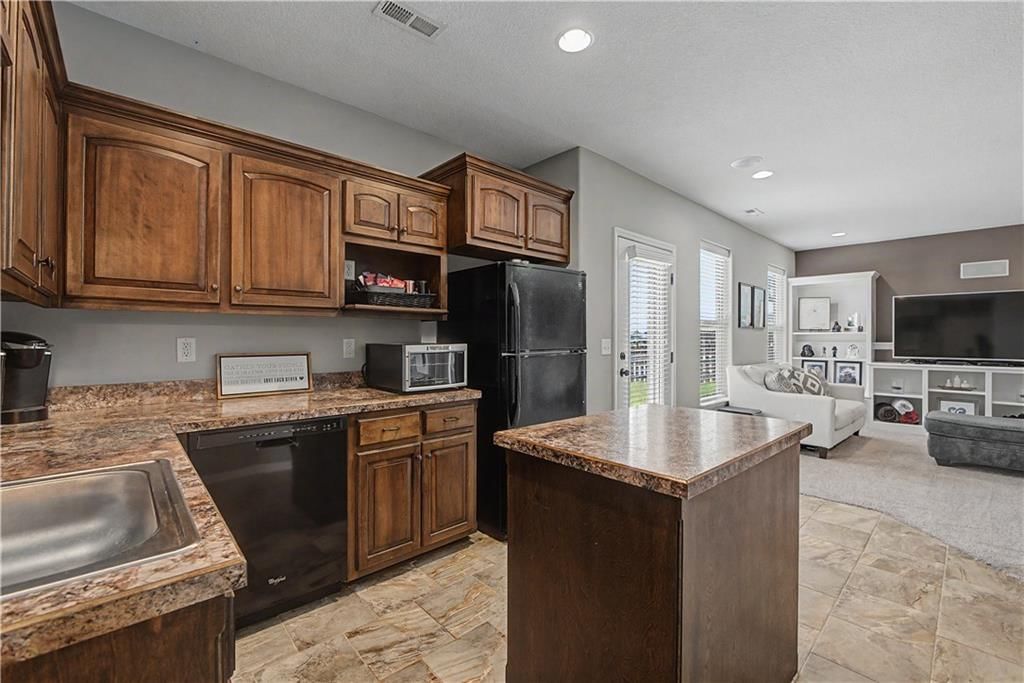 1000 BELLFLOWER Lane — photo 34