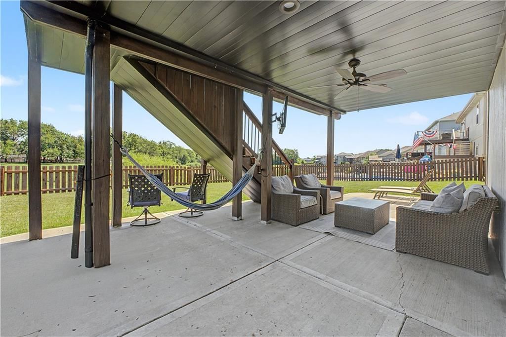 1000 BELLFLOWER Lane — photo 39