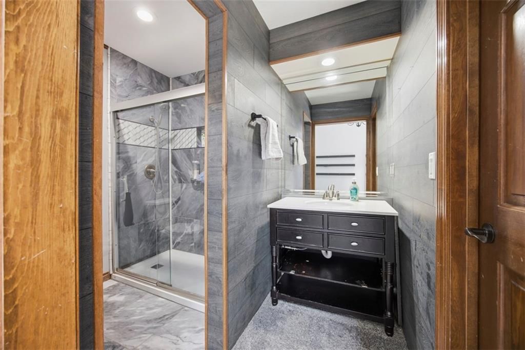 9726 Reeder Street — photo 25