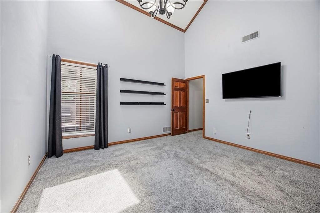 9726 Reeder Street — photo 26