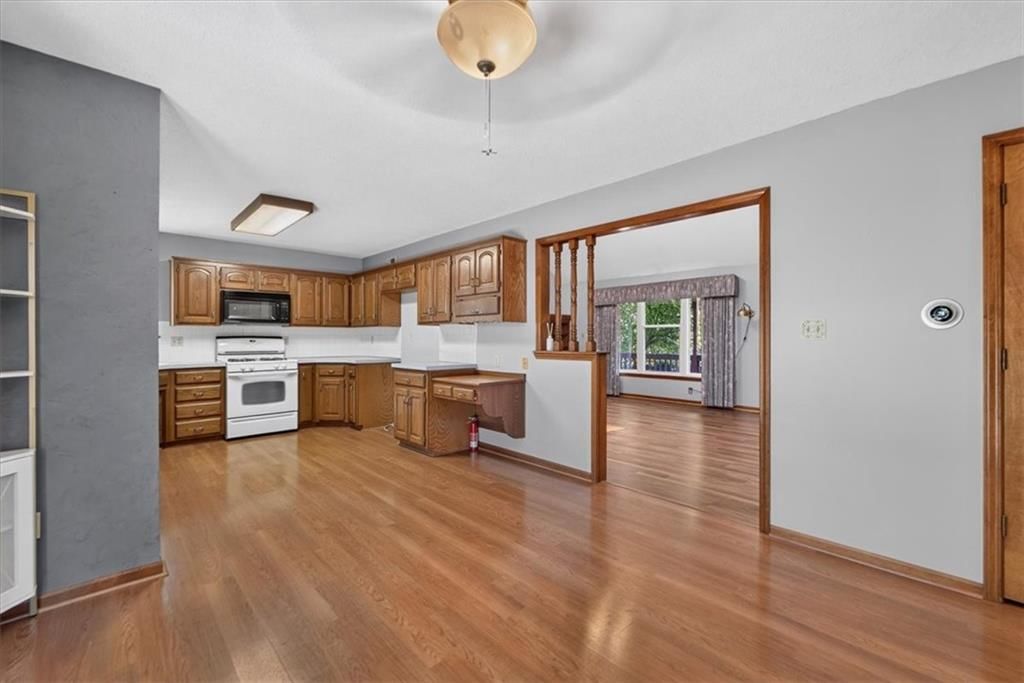16404 GUDGELL Court — photo 19