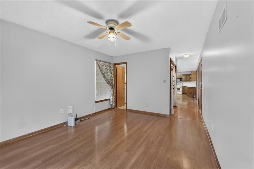 16404 GUDGELL Court — photo 29