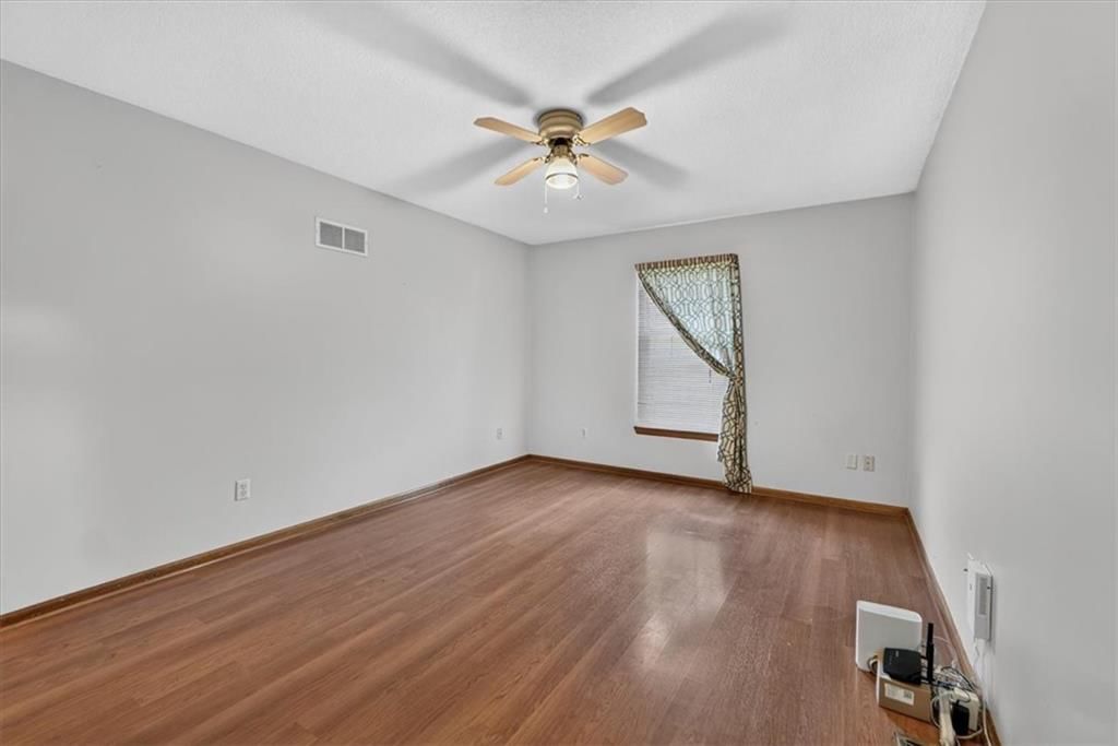 16404 GUDGELL Court — photo 31
