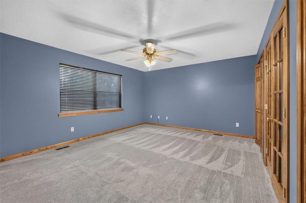 16404 GUDGELL Court — photo 33