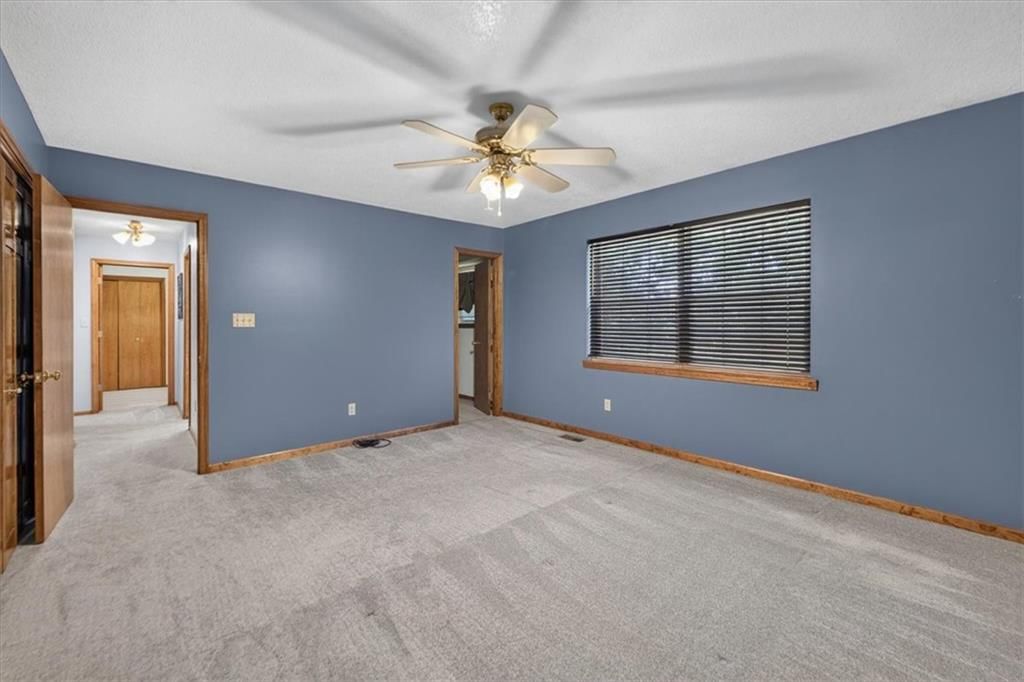 16404 GUDGELL Court — photo 34