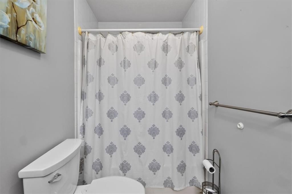 16404 GUDGELL Court — photo 40