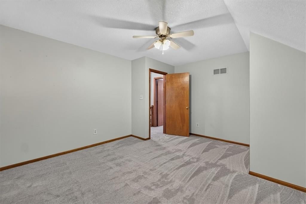 16404 GUDGELL Court — photo 43