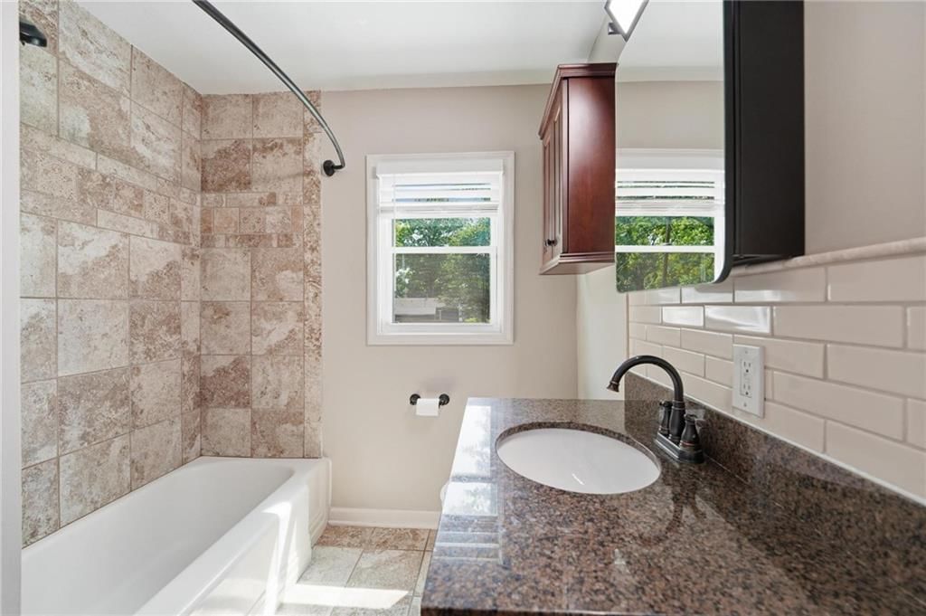 7423 Glenwood Lane — photo 16