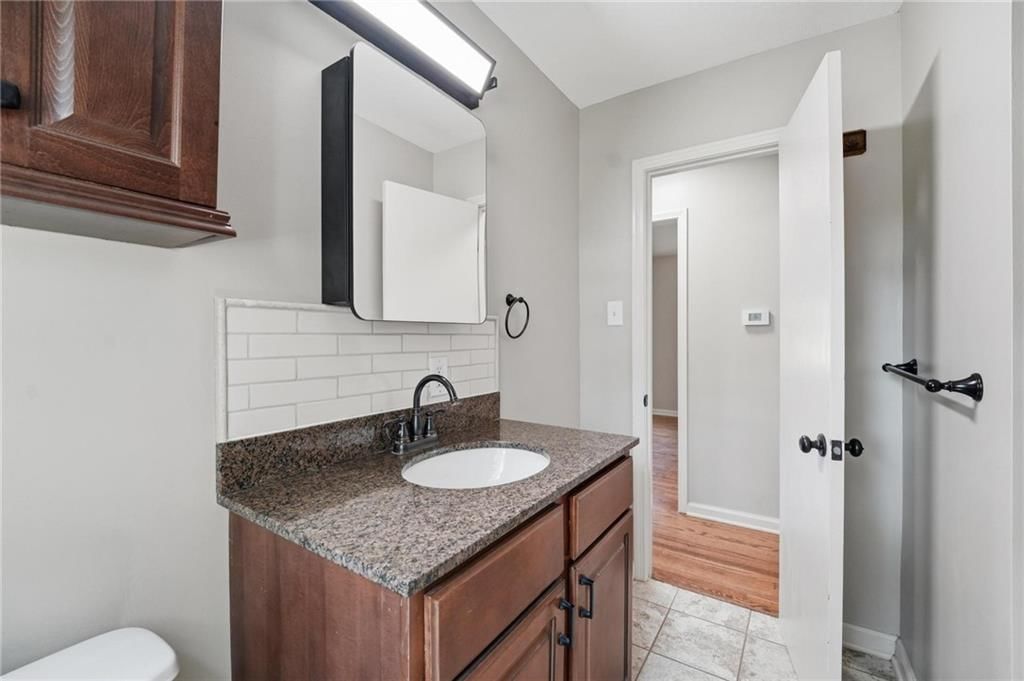 7423 Glenwood Lane — photo 17