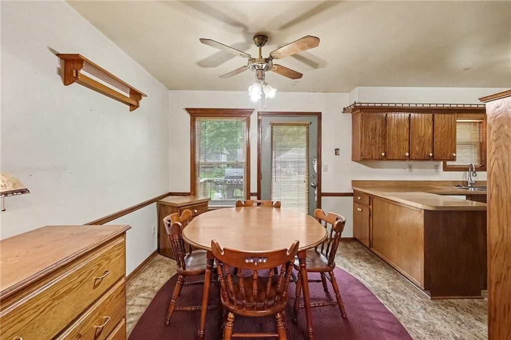 605 SE Westwind Drive — photo 8