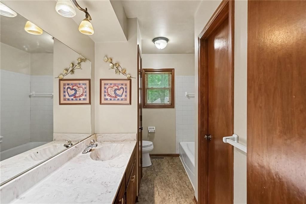 605 SE Westwind Drive — photo 13