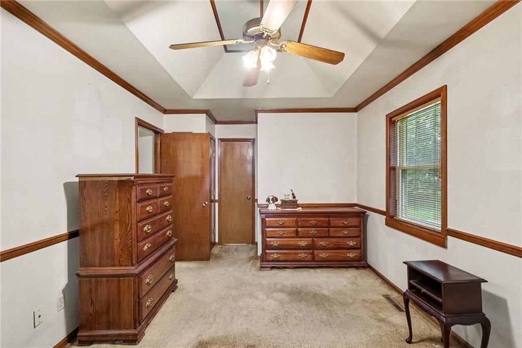 605 SE Westwind Drive — photo 16