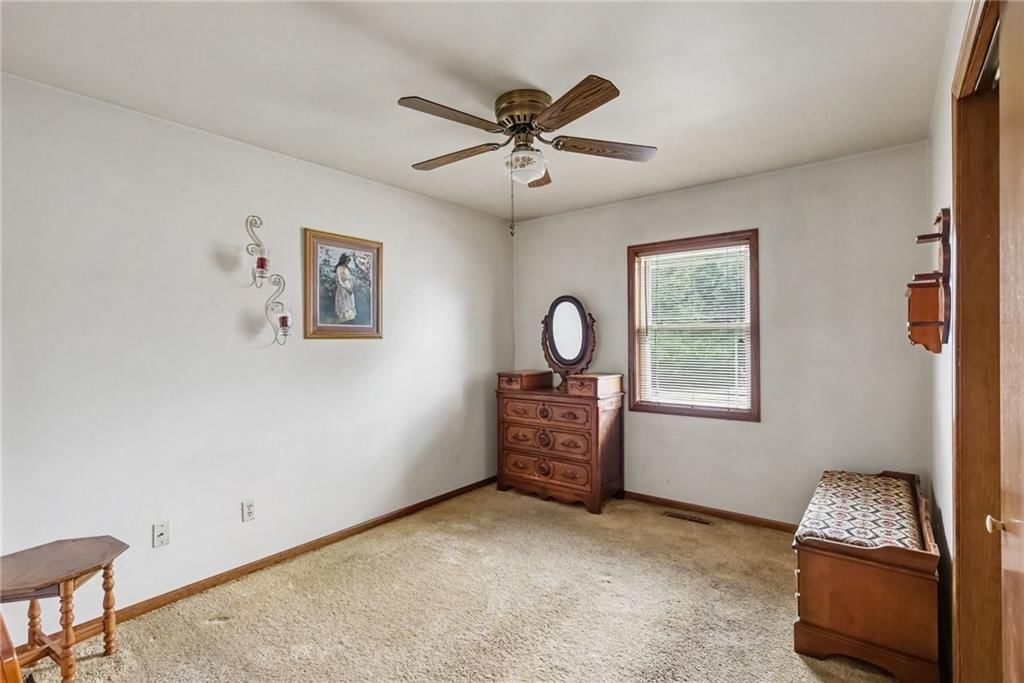 605 SE Westwind Drive — photo 17