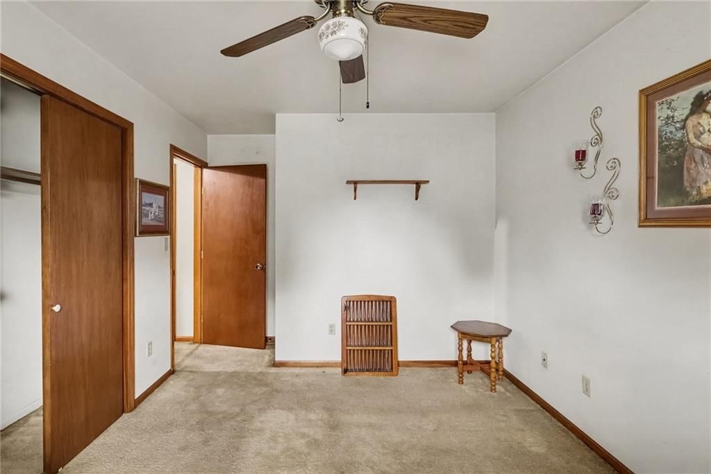 605 SE Westwind Drive — photo 18