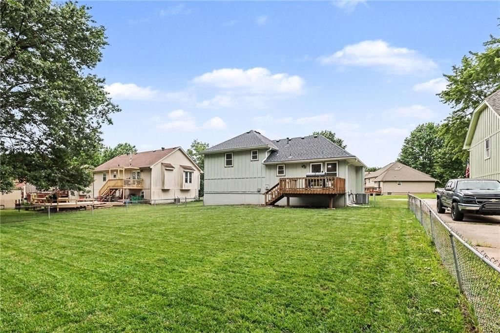 605 SE Westwind Drive — photo 20