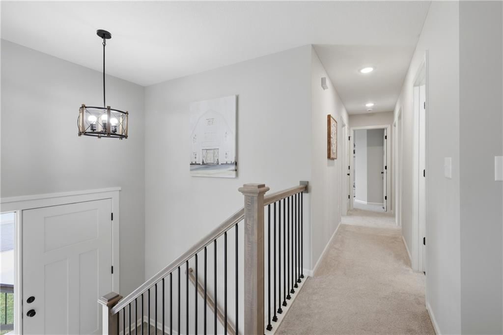 900 Crestwood Drive — photo 13
