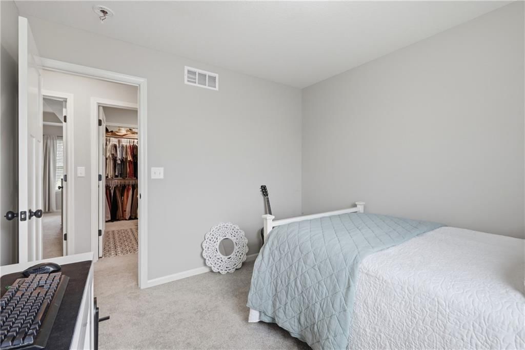 900 Crestwood Drive — photo 22