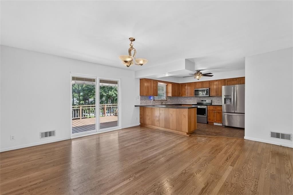 9200 Wyandotte Street — photo 11
