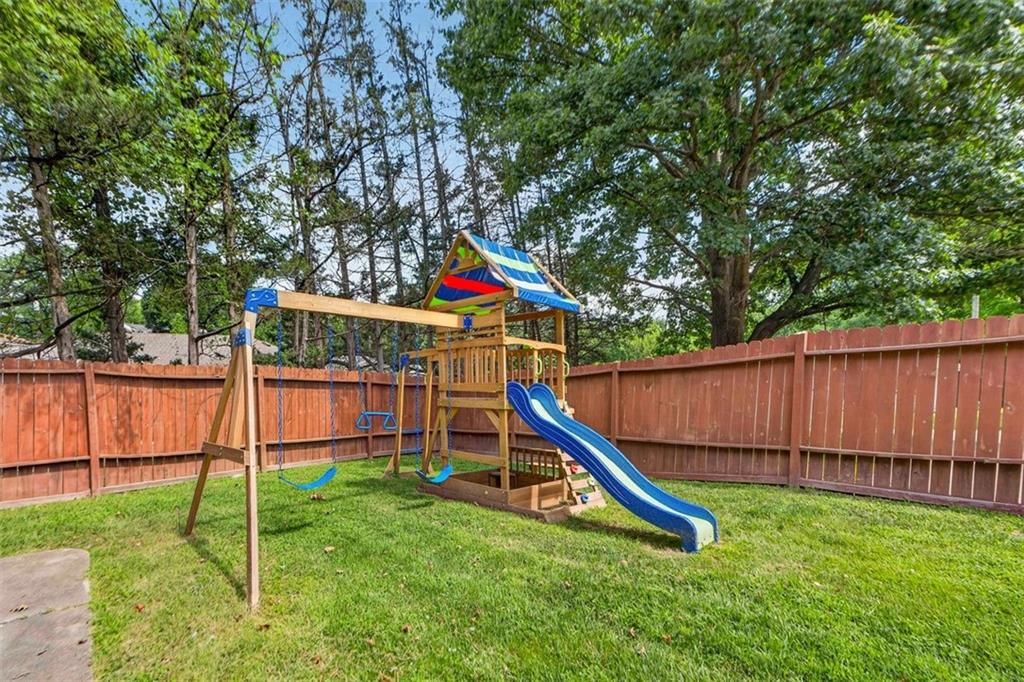 9200 Wyandotte Street — photo 53