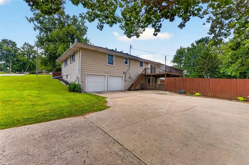 9200 Wyandotte Street — photo 54